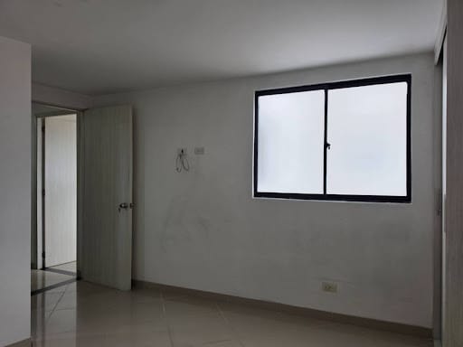Apartamento de 3 alcobas en arriendo en Los Naranjos, Itagüí, 78 m² · foto 13 de 15