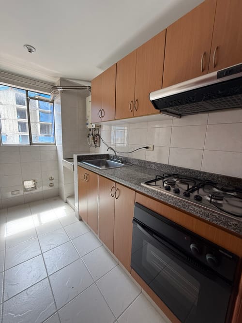 Apartamento de 3 alcobas en arriendo en La Floresta, Bogotá, 78 m² · foto 10 de 20