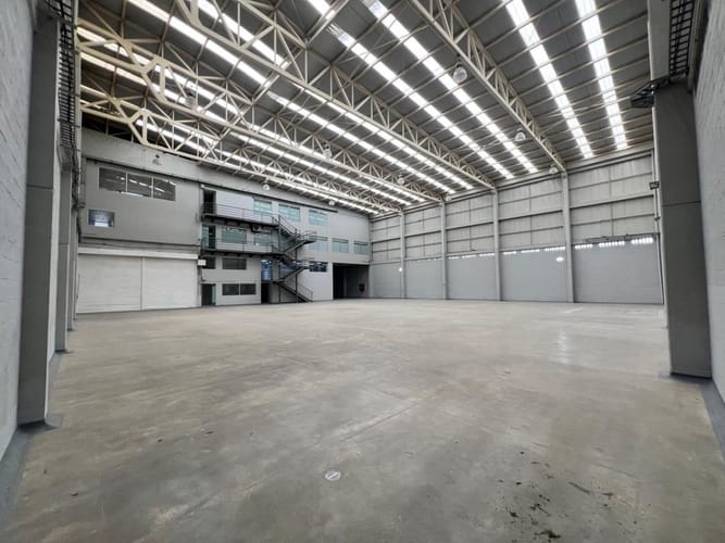 Bodega en arriendo en Siberia, Cota, 2083 m² · foto 2 de 24