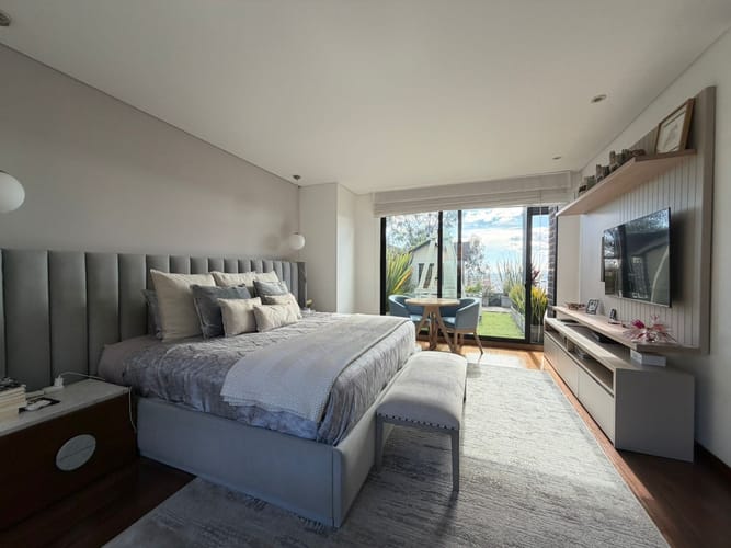 Apartamento de 3 alcobas en venta en Los Rosales, Bogotá, 309 m² · foto 20 de 24