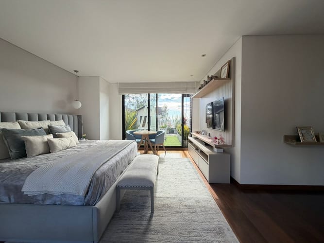 Apartamento de 3 alcobas en venta en Los Rosales, Bogotá, 309 m² · foto 21 de 24