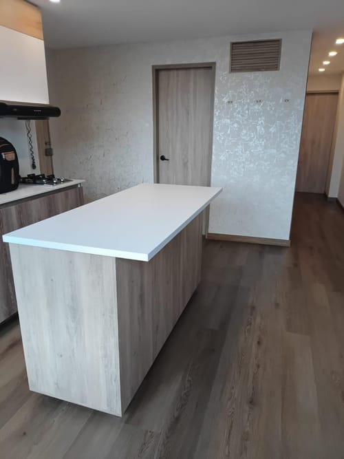 Apartamento de 2 alcobas en venta en Santa Mónica, Medellín, 50 m² · foto 3 de 4