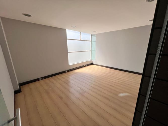 Bodega en arriendo en Siberia, Cota, 2083 m² · foto 24 de 24
