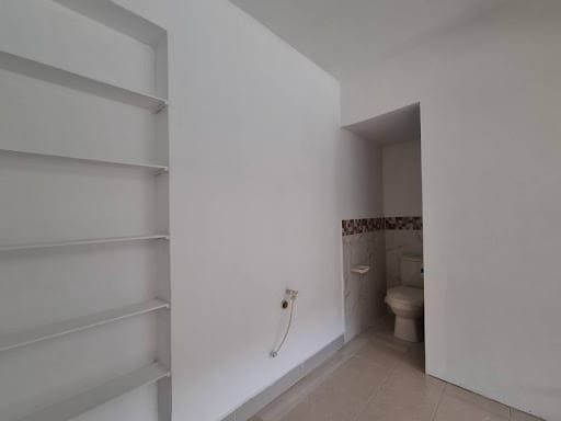 Local en arriendo en Simon Bolivar, Itagüí, 24 m² · foto 3 de 6