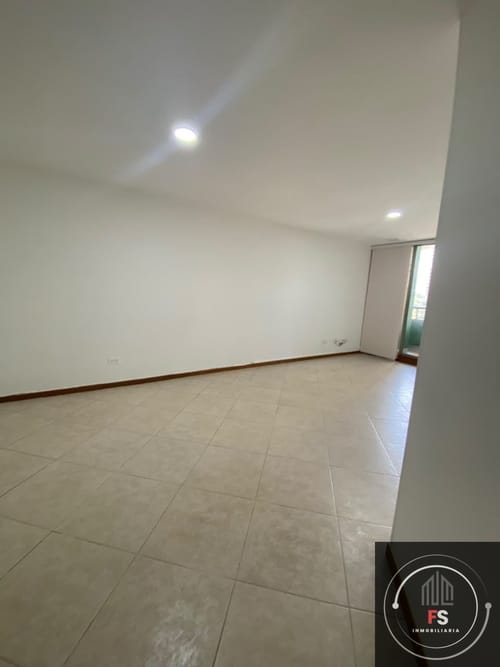 Apartamento de 3 alcobas en arriendo en Vegas De La Doctora, Sabaneta, 100 m² · foto 2 de 20