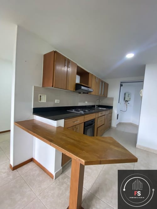 Apartamento de 3 alcobas en arriendo en Vegas De La Doctora, Sabaneta, 100 m² · foto 8 de 20