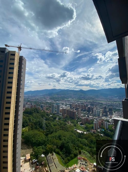 Apartamento de 2 alcobas en arriendo en Asomadera No.2, Medellín, 67 m² · foto 2 de 11