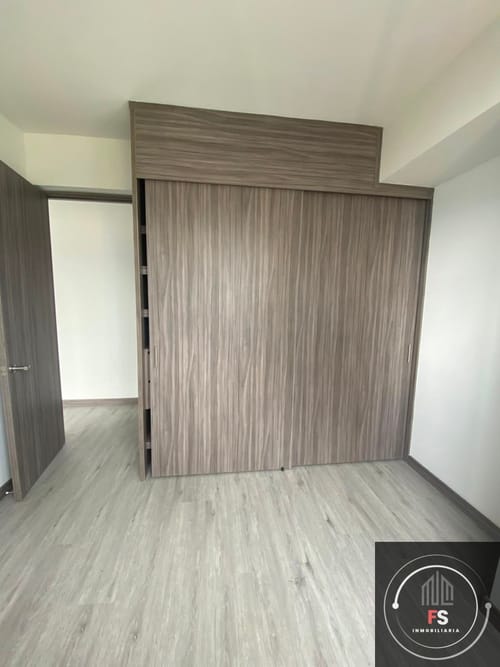 Apartamento de 2 alcobas en arriendo en Asomadera No.2, Medellín, 67 m² · foto 6 de 11