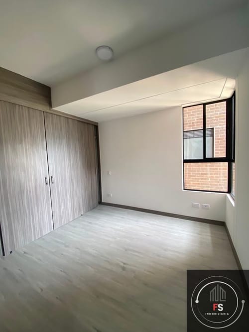 Apartamento de 2 alcobas en arriendo en Asomadera No.2, Medellín, 67 m² · foto 7 de 11