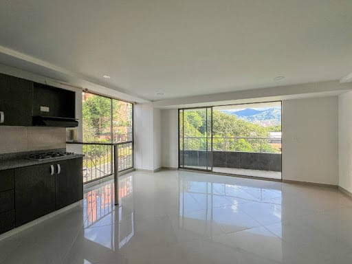 Apartamento de 3 alcobas en arriendo en Abadia Del Campo, Envigado, 82 m² · foto 2 de 13