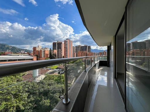 Apartamento de 3 alcobas en arriendo en Abadia Del Campo, Envigado, 82 m² · foto 10 de 13