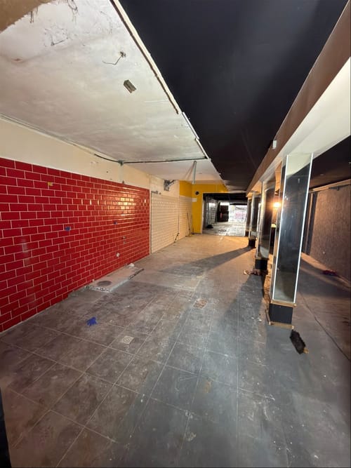 Local Comercial en Alquiler · Foto 2