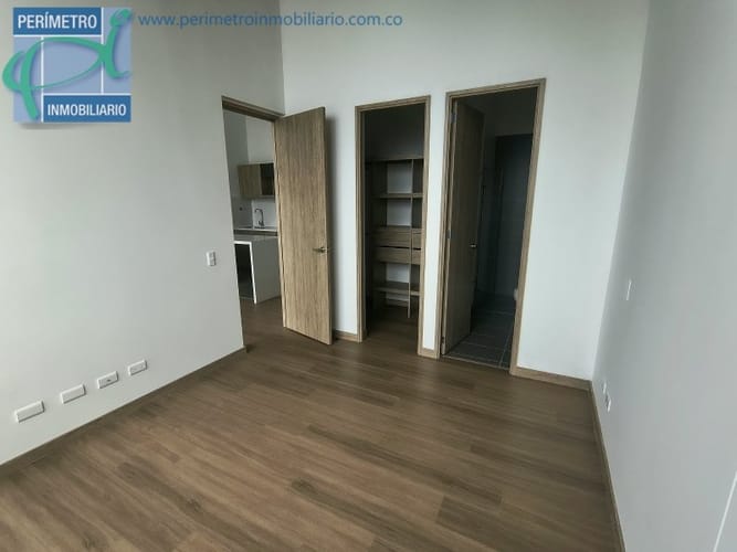 Apartamento de 2 alcobas en arriendo en Loma Del Escobero, Envigado, 72 m² · foto 8 de 14
