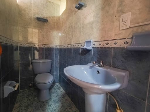 Local en arriendo en El Dorado, Envigado, 105 m² · foto 5 de 8