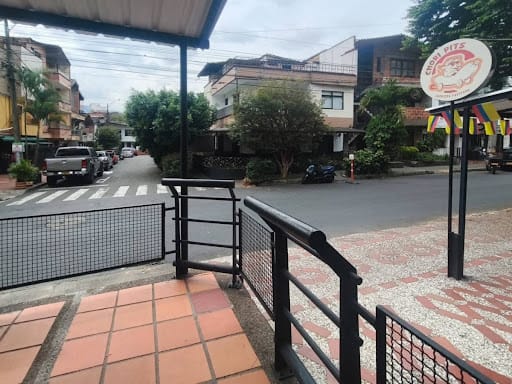 Local en arriendo en El Dorado, Envigado, 105 m² · foto 6 de 8