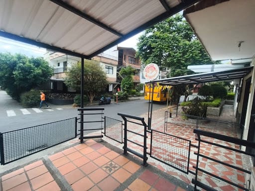 Local en arriendo en El Dorado, Envigado, 105 m² · foto 8 de 8