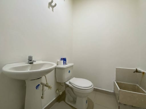 Local en arriendo en Calle Larga, Sabaneta, 60 m² · foto 7 de 8
