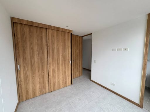 Apartamento de 2 alcobas en arriendo en Prados De Sabaneta, Sabaneta, 74 m² · foto 4 de 13