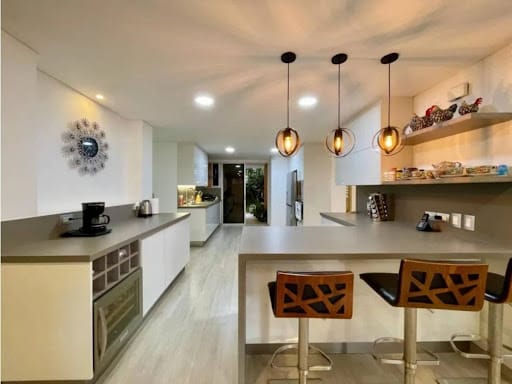 Casa de 4 alcobas en venta en El Trapiche, Sabaneta, 528 m² · foto 5 de 24