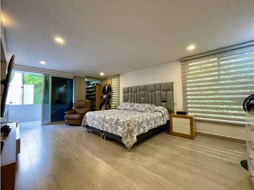 Casa de 4 alcobas en venta en El Trapiche, Sabaneta, 528 m² · foto 9 de 24