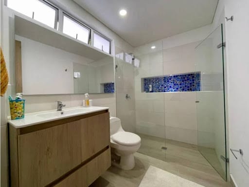 Casa de 4 alcobas en venta en El Trapiche, Sabaneta, 528 m² · foto 12 de 24
