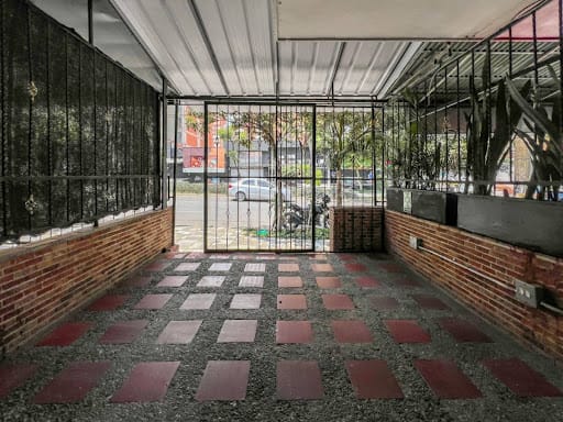 Local en arriendo en Las Acacias, Medellín, 80 m² · foto 11 de 13