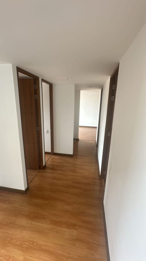 Apartamento de 3 alcobas en venta en Usaquen, Bogotá, 86 m² · foto 6 de 14