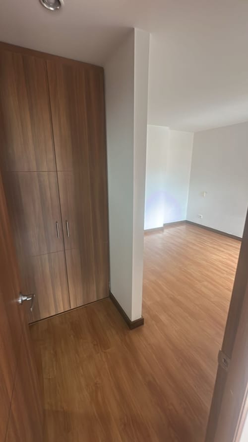 Apartamento de 3 alcobas en venta en Usaquen, Bogotá, 86 m² · foto 10 de 14