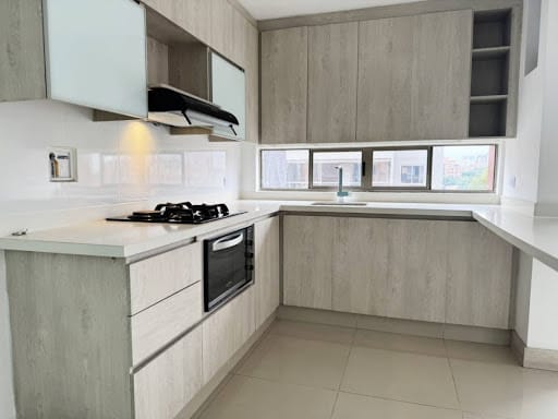 Apartamento de 2 alcobas en venta en El Portal, Itagüí, 86 m² · foto 3 de 24
