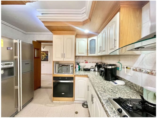 Casa de 4 alcobas en venta en Las Palmas, Medellín, 360 m² · foto 7 de 23