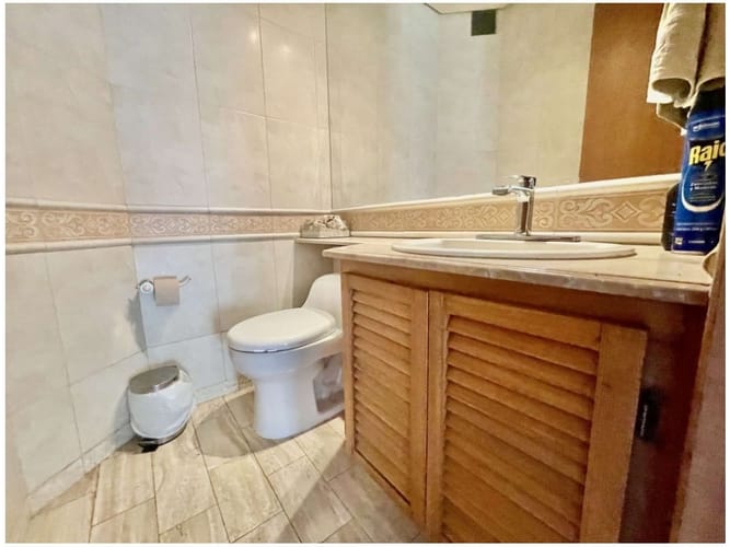 Casa de 4 alcobas en venta en Las Palmas, Medellín, 360 m² · foto 8 de 23