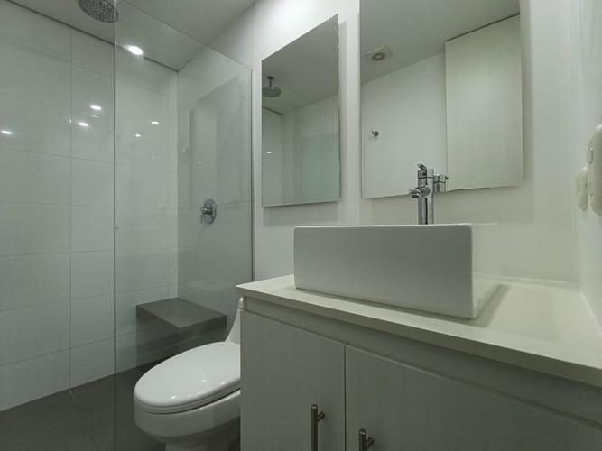 Apartamento de 3 alcobas en arriendo en El Poblado, Medellín, 93 m² · foto 8 de 15