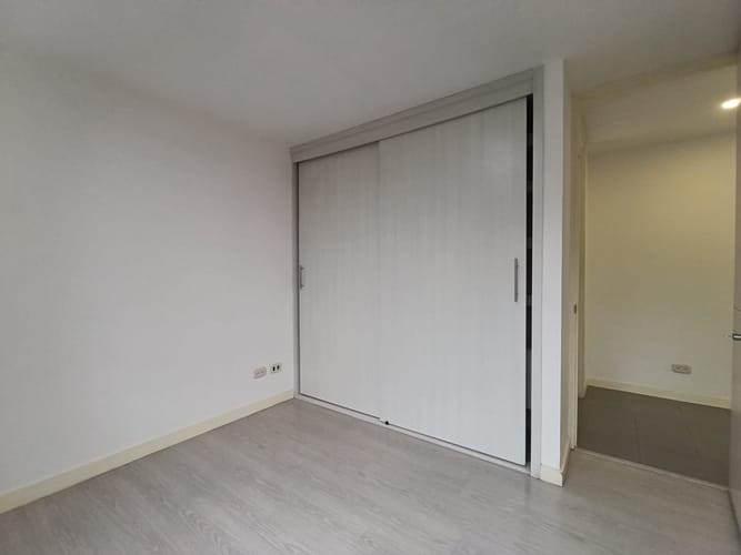 Apartamento de 3 alcobas en arriendo en El Poblado, Medellín, 93 m² · foto 11 de 15