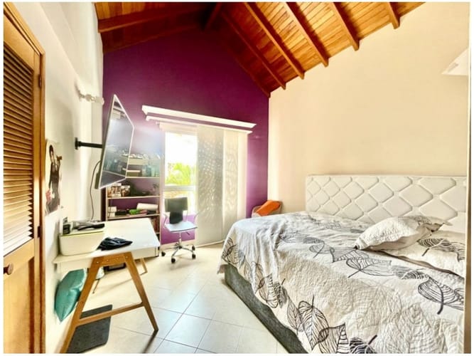 Casa de 4 alcobas en venta en Las Palmas, Medellín, 360 m² · foto 17 de 23