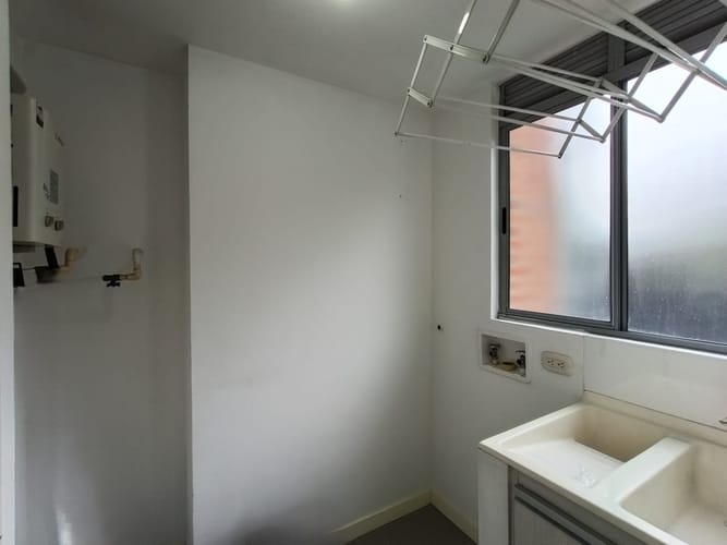 Apartamento de 3 alcobas en arriendo en El Poblado, Medellín, 93 m² · foto 15 de 15