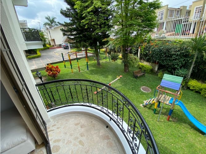 Casa de 5 alcobas en venta en Ub. Quintas De San Miguel, Armenia, 190 m² · foto 15 de 24