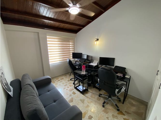 Casa de 5 alcobas en venta en Ub. Quintas De San Miguel, Armenia, 190 m² · foto 19 de 24