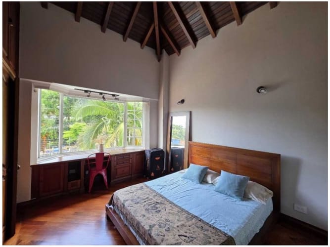 Casa de 4 alcobas en venta en Loma Del Chocho, Envigado, 382 m² · foto 11 de 19