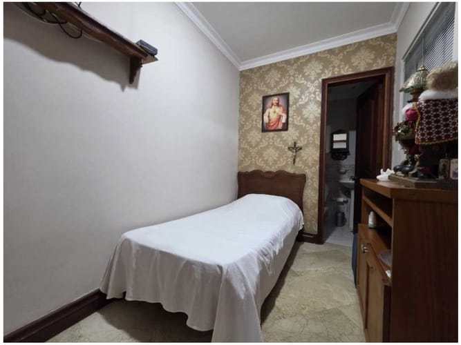 Casa de 4 alcobas en venta en Loma Del Chocho, Envigado, 382 m² · foto 15 de 19