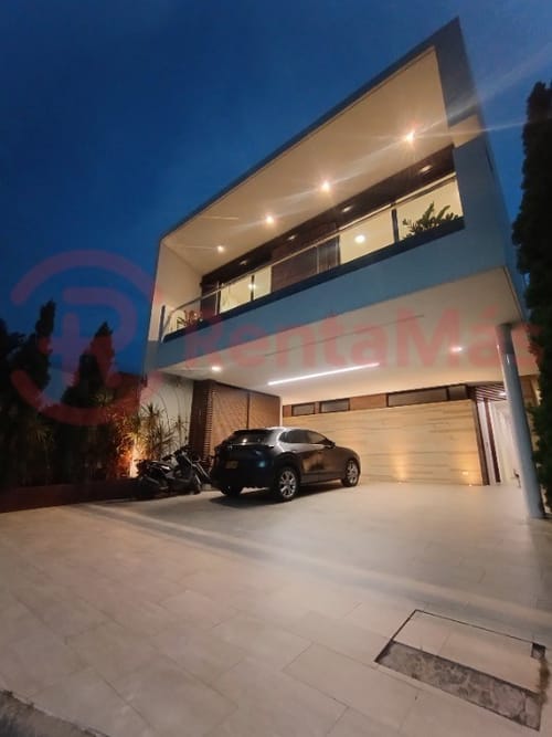 Casa de 5 alcobas en venta en Santander, Villa del Rosario, 570 m² · foto 3 de 24