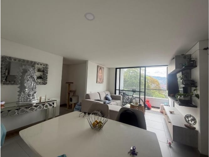 Apartamento de 2 alcobas en venta en Portal De La Sierra, Envigado, 72 m² · foto 3 de 24