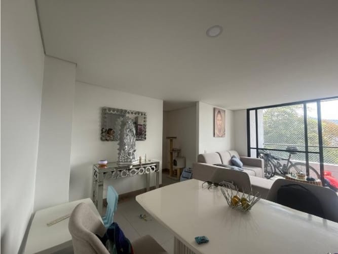Apartamento de 2 alcobas en venta en Portal De La Sierra, Envigado, 72 m² · foto 4 de 24