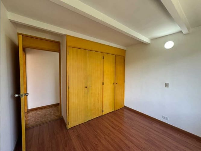 Apartamento de 2 alcobas en arriendo en El Tesoro, Medellín, 95 m² · foto 6 de 12