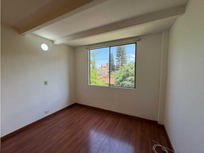 Apartamento de 2 alcobas en arriendo en El Tesoro, Medellín, 95 m² · foto 9 de 12