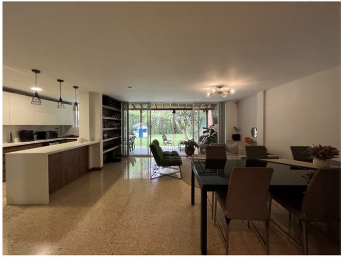 Casa de 3 alcobas en venta en Cola Del Zorro, Medellín, 210 m² · foto 2 de 20