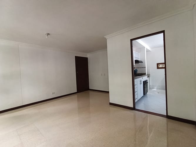 Apartamento de 2 alcobas en arriendo en El Poblado, Medellín, 92 m² · foto 3 de 17
