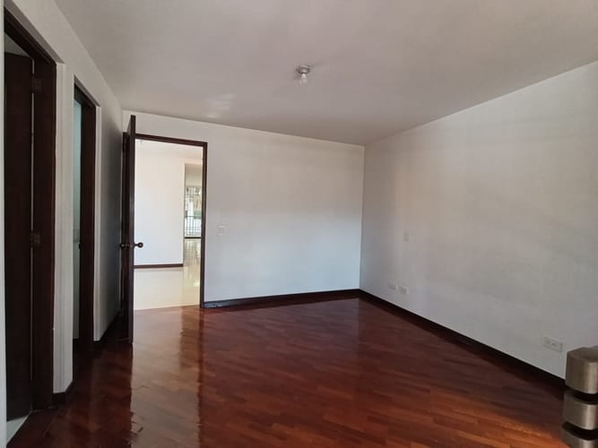 Apartamento de 2 alcobas en arriendo en El Poblado, Medellín, 92 m² · foto 9 de 17
