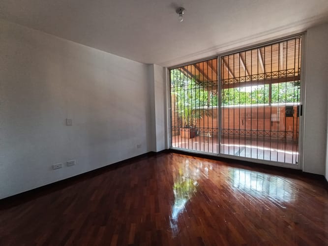 Apartamento de 2 alcobas en arriendo en El Poblado, Medellín, 92 m² · foto 10 de 17