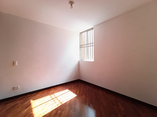 Apartamento de 2 alcobas en arriendo en El Poblado, Medellín, 92 m² · foto 13 de 17