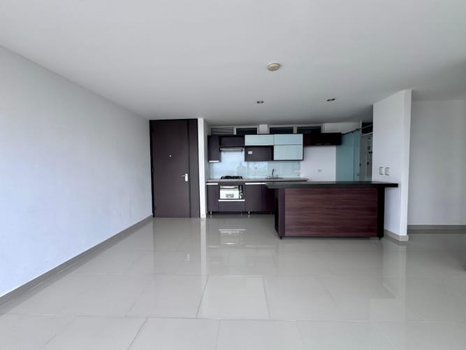 Apartamento de 3 alcobas en arriendo en Señorial, Envigado, 78 m² · foto 3 de 16